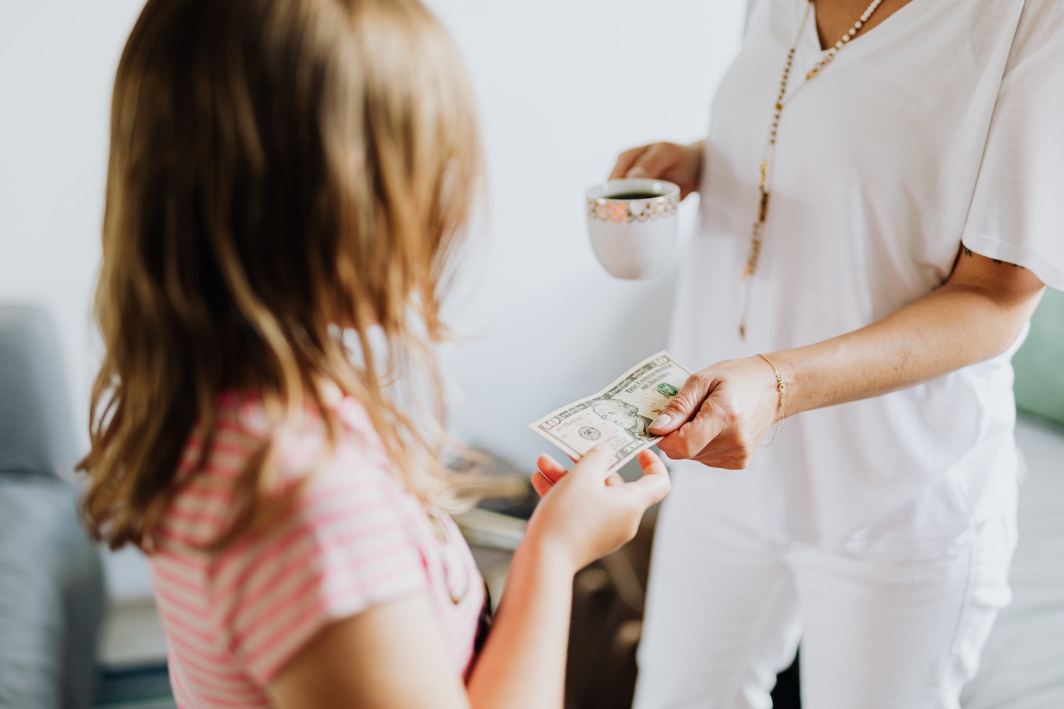 Read more about the article How To Talk To Your Kids About Money
