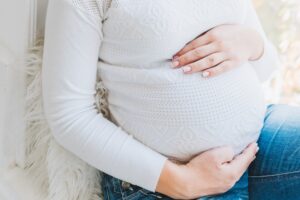 8 Tips to Ensure a Smooth and Healthy Pregnancy - Mom On Duty