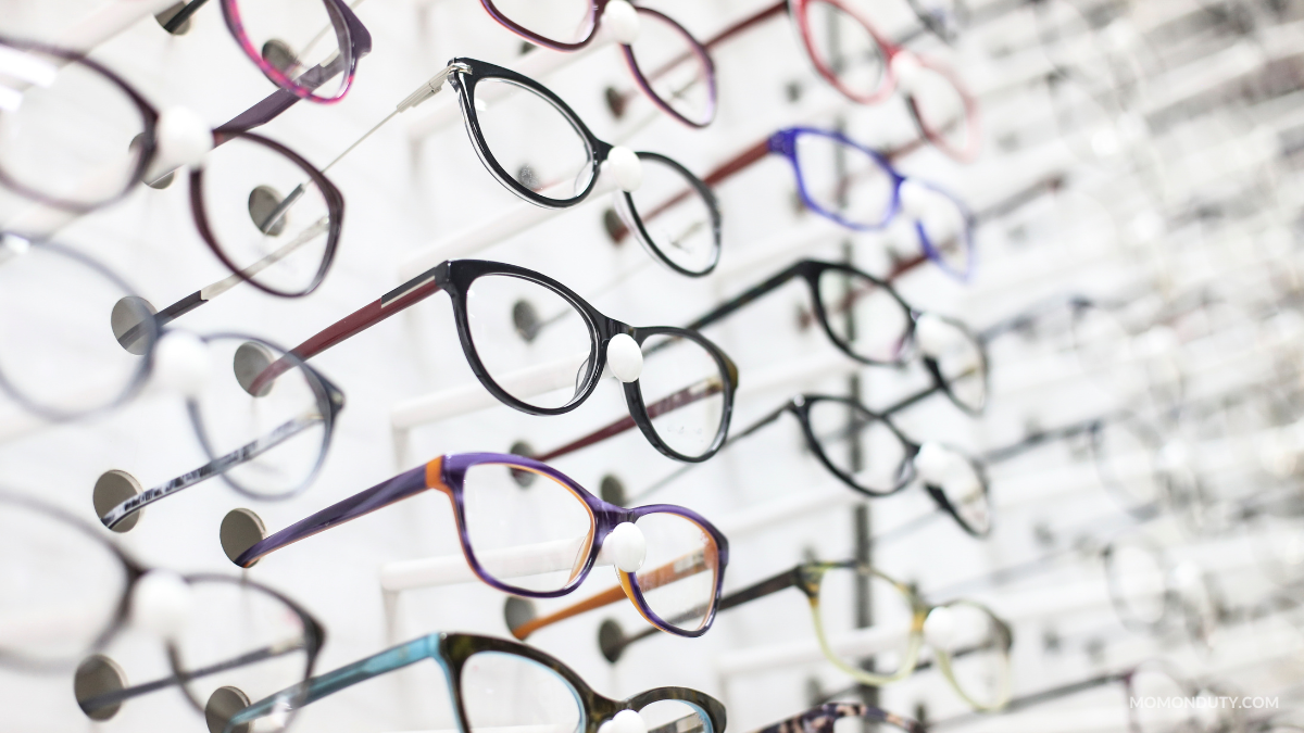 You are currently viewing Vision Problems That Require Prescription Eyeglasses